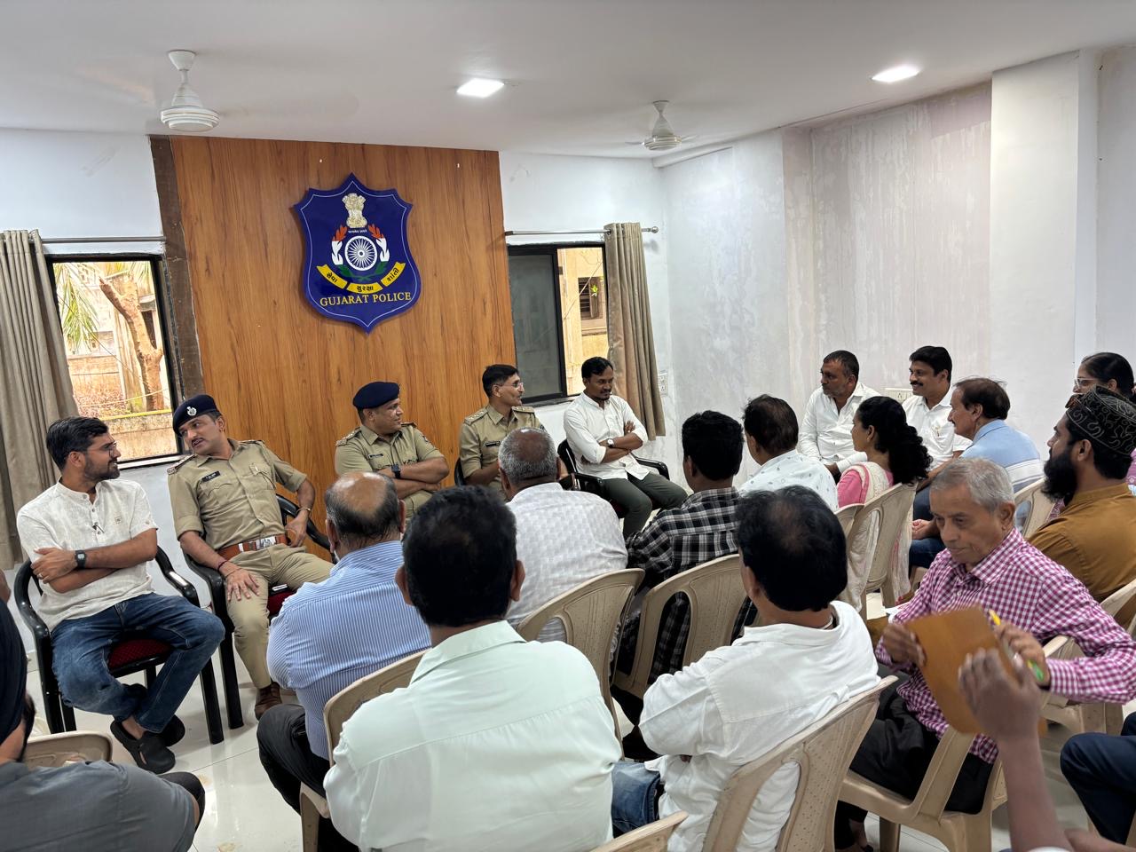 Peace committee meeting held in Bilimora ahead of Eid-e-Milad